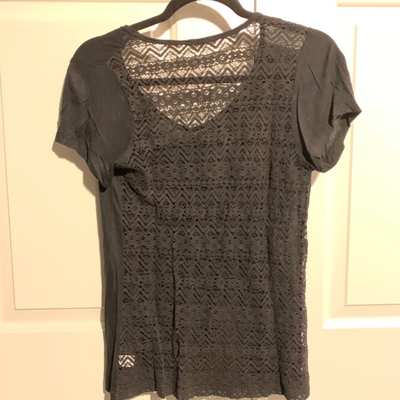 Black t-shirt with lace back from Forever 21 - Picture 2 of 2